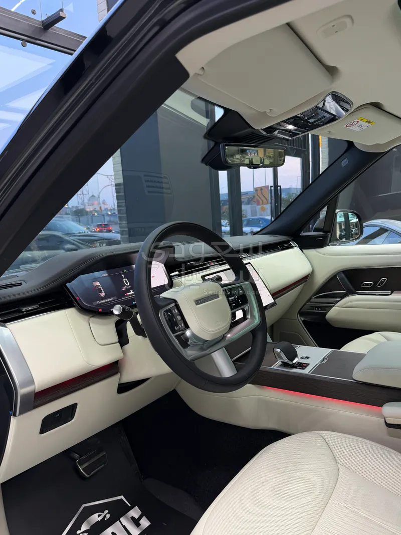 2025 لاند روفر رينج روفر اتش اس اي