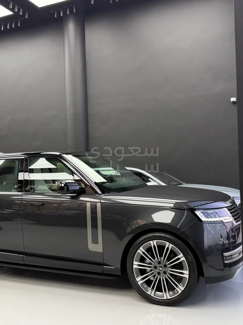 2025 لاند روفر رينج روفر اتش اس اي