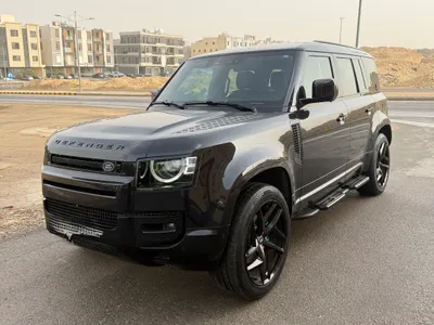 2022 لاند روفر ديفيندر 110