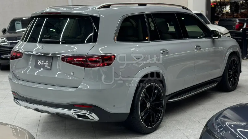 2024 مرسيدس - بنز جي إل إس 450