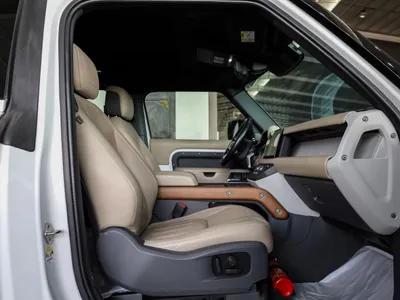 2022 لاند روفر ديفيندر اتش اس اي