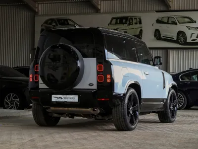 2022 لاند روفر ديفيندر اتش اس اي