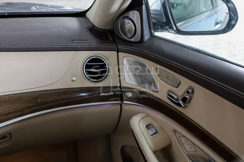 2017 مرسيدس - بنز إس 400