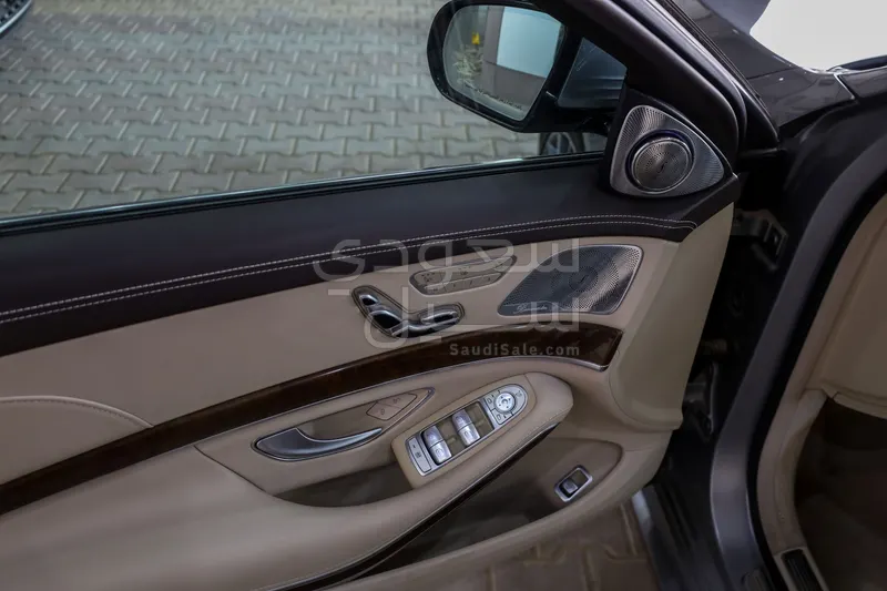 2017 مرسيدس - بنز إس 400