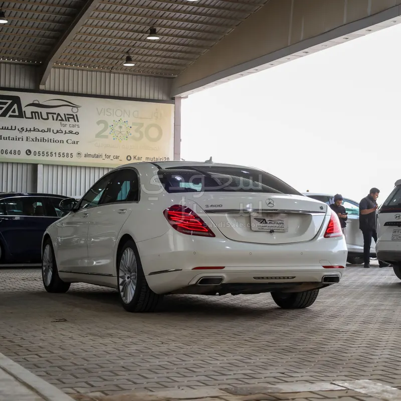 2016 مرسيدس - بنز إس 400