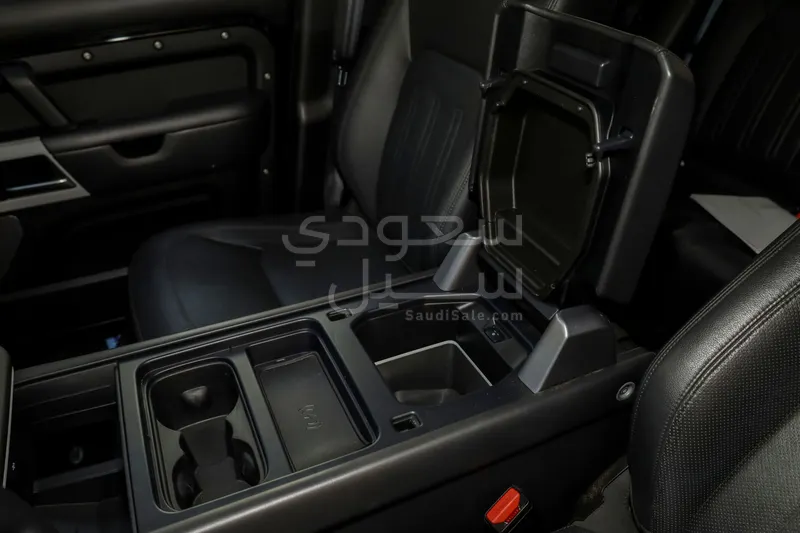 2020 لاند روفر ديفيندر اتش اس اي