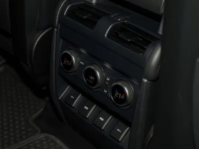 2020 لاند روفر ديفيندر اتش اس اي