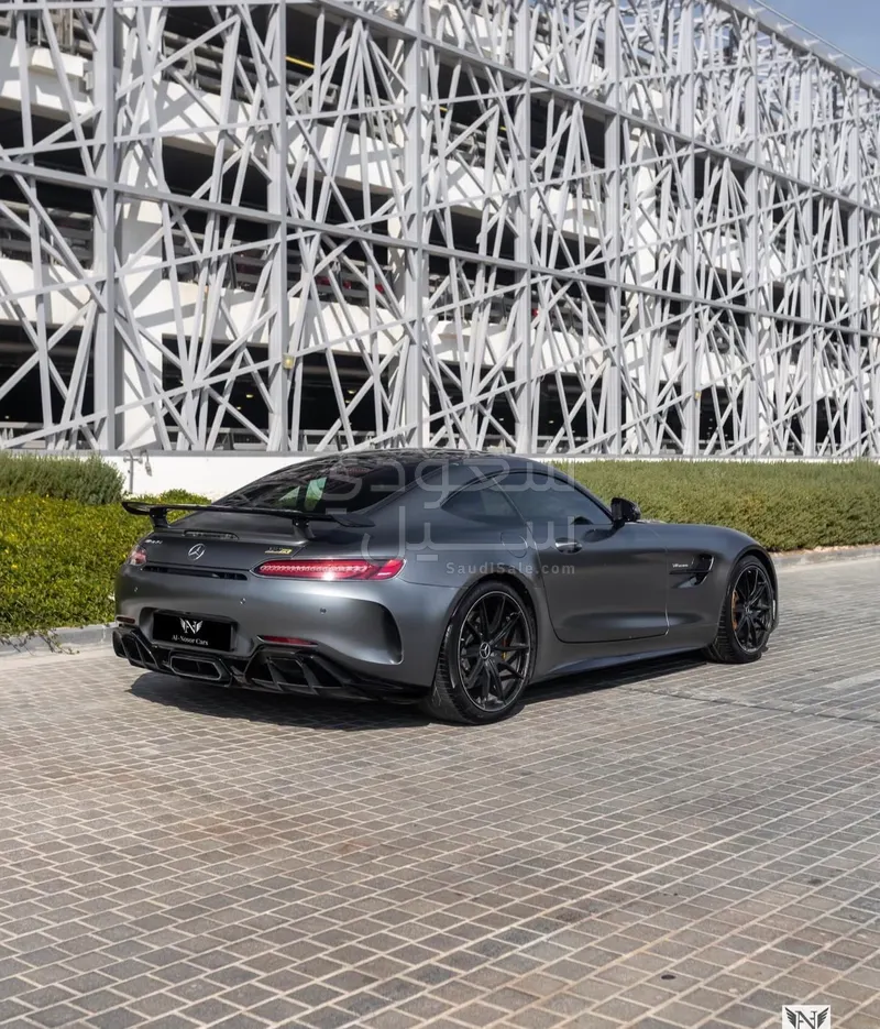 2018 مرسيدس - بنز جي تي أر أي إم جي