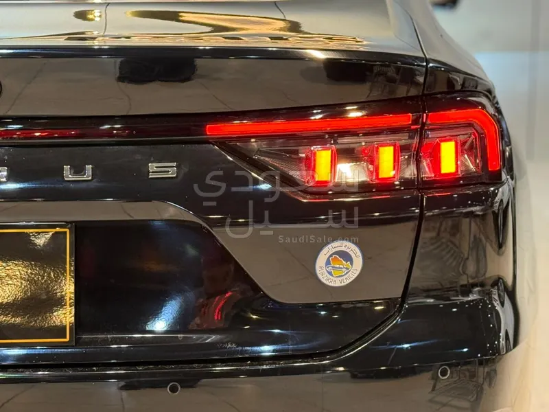 2025 فورد توروس ترند