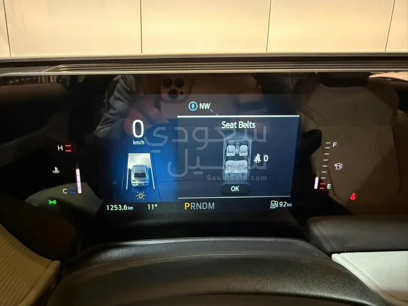 2025 فورد توروس ترند