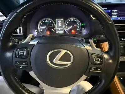 2019 لكزس أر سي 350