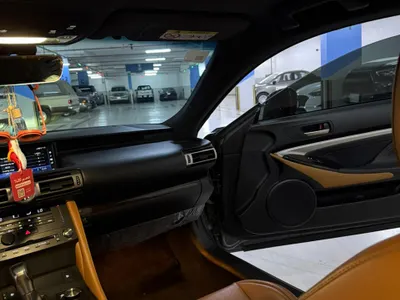 2019 لكزس أر سي 350