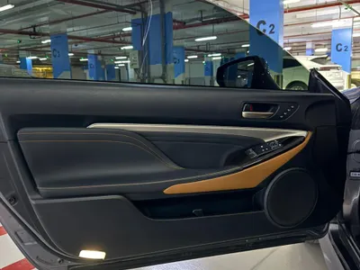 2019 لكزس أر سي 350