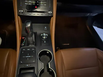 2019 لكزس أر سي 350