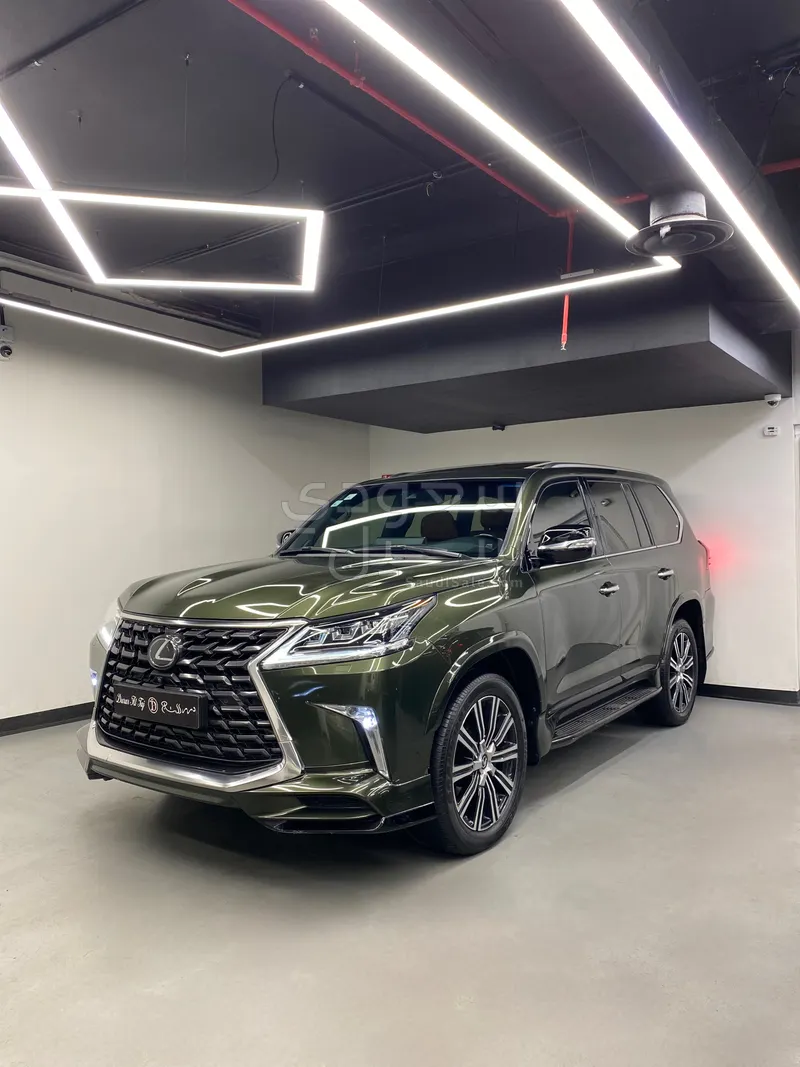 2021 لكزس إل إكس 570 اس