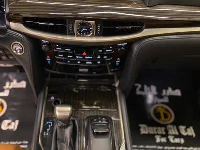 2021 لكزس إل إكس 570 اس