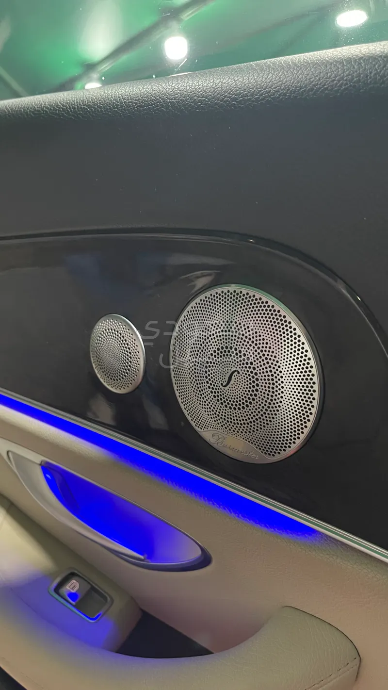 2017 مرسيدس - بنز إي 300