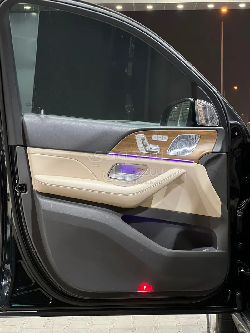 2020 مرسيدس - بنز جي إل إس 450