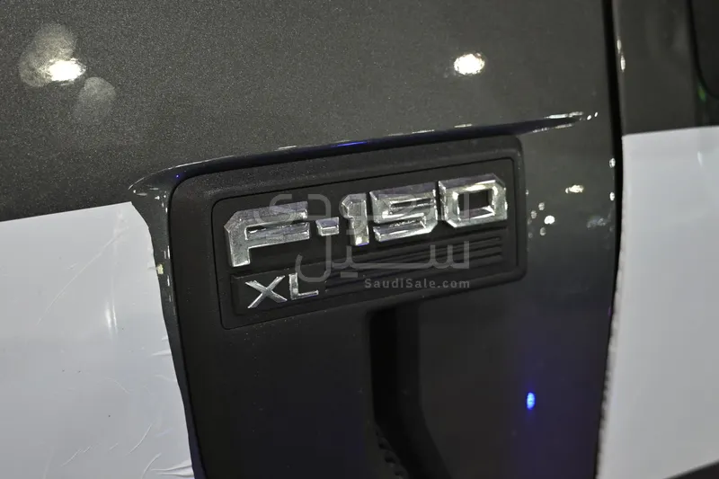 2025 فورد اف 150