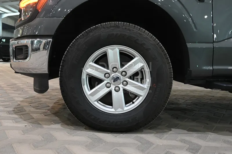 2025 فورد اف 150