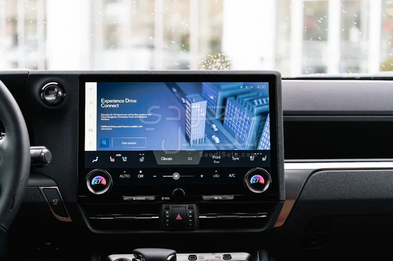 2025 لكزس جي إكس 550