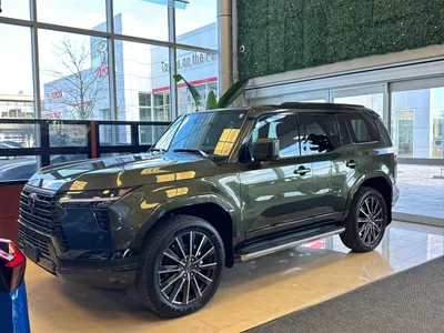 2025 لكزس جي إكس 550