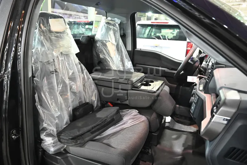 2025 فورد اف 150