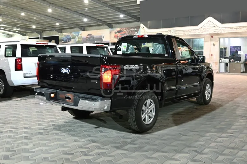 2025 فورد اف 150