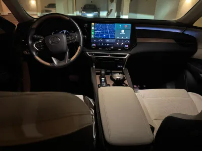 2024 لكزس أر إكس 350