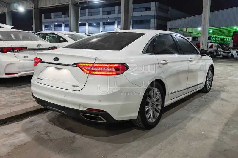 2021 فورد توروس