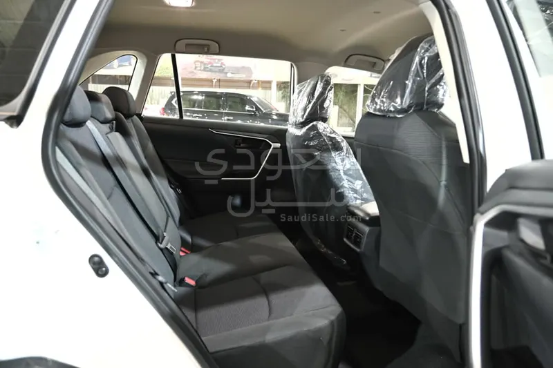 2025 تويوتا راف 4