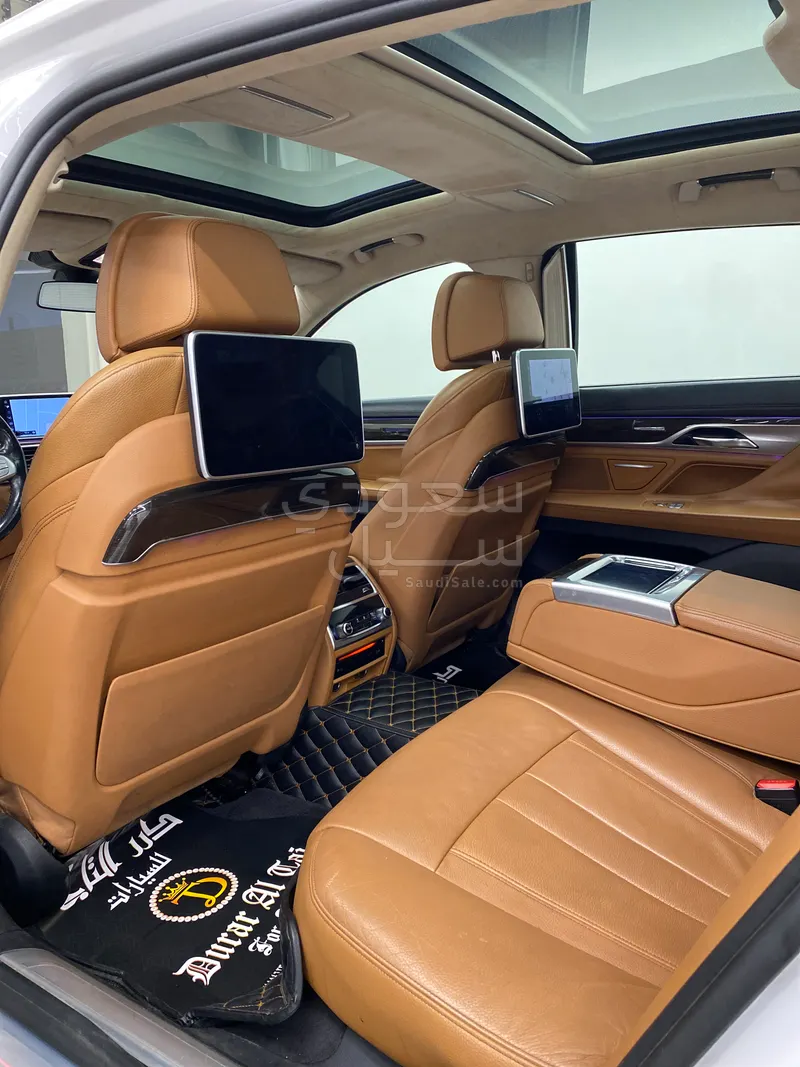 2016 بي ام دبليو الفئة السابعة 730 إل أي