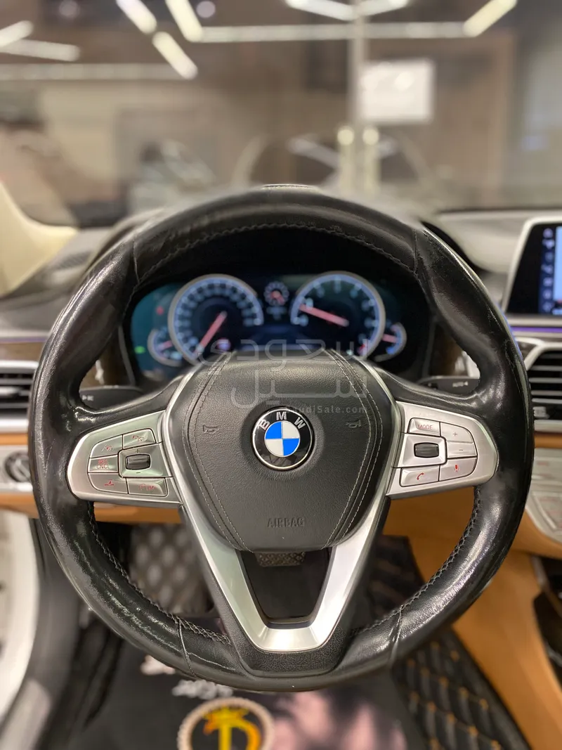 2016 بي ام دبليو الفئة السابعة 730 إل أي