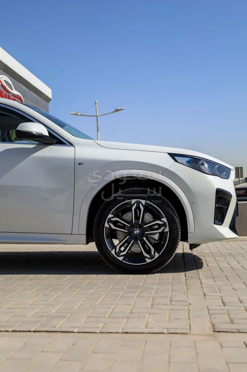 2026 بي ام دبليو الفئة اكس 2