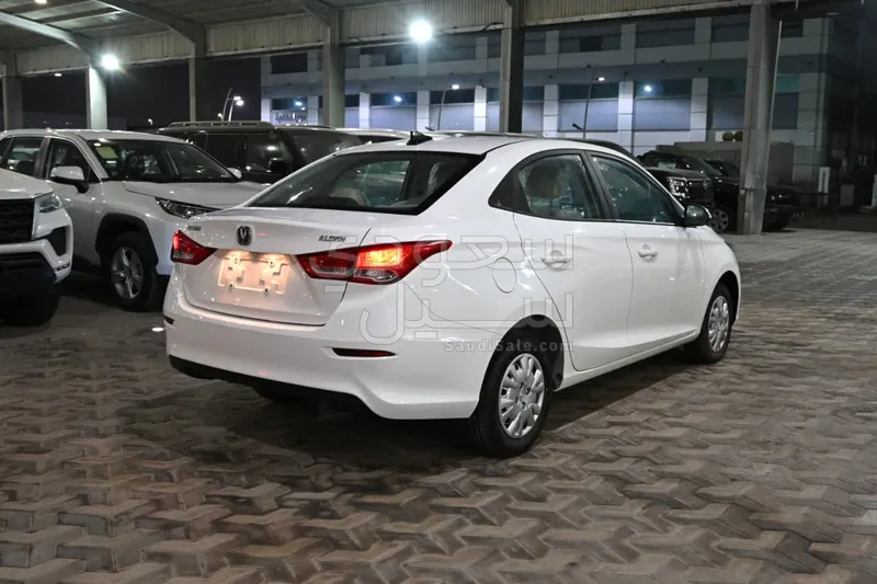 2025 شانجان السفن