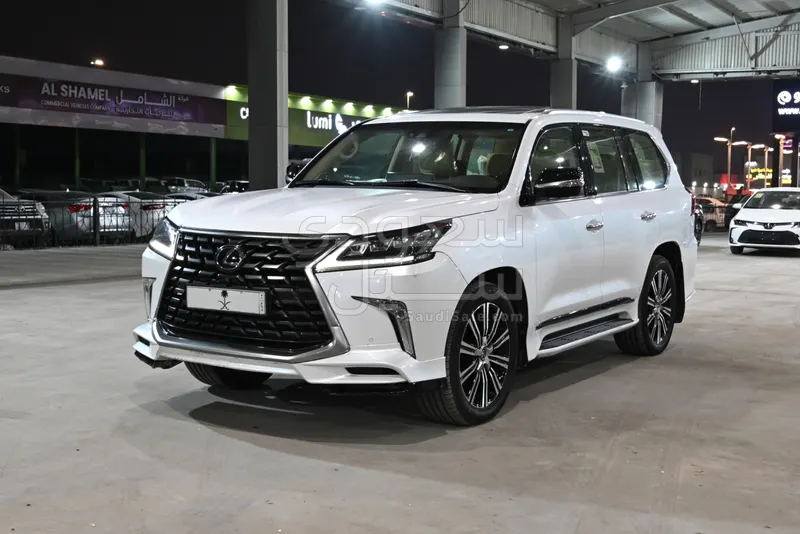 2021 لكزس إل إكس 570 اس