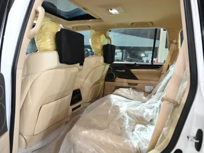 2021 لكزس إل إكس 570 اس