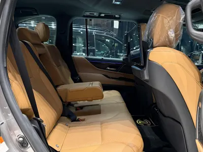 2024 لكزس إل إكس 600