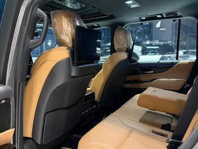 2024 لكزس إل إكس 600