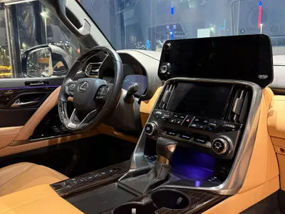 2024 لكزس إل إكس 600