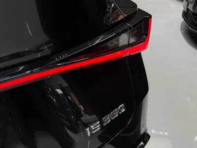 2021 لكزس آي إس 350 إف