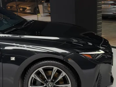 2021 لكزس آي إس 350 إف