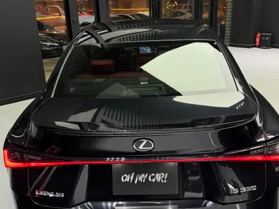 2021 لكزس آي إس 350 إف