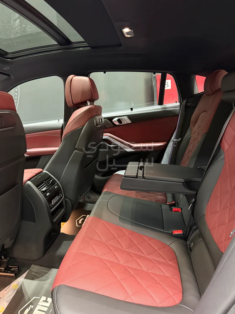 2024 بي ام دبليو الفئة اكس 6 إم كت