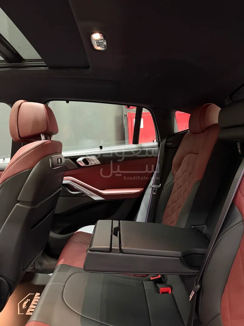 2024 بي ام دبليو الفئة اكس 6 إم كت