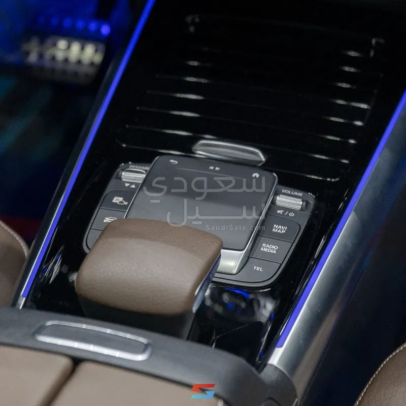 2023 مرسيدس - بنز جي إل أي 200