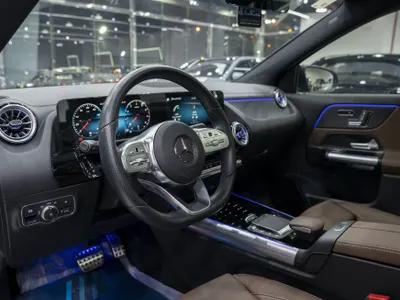 2023 مرسيدس - بنز جي إل أي 200