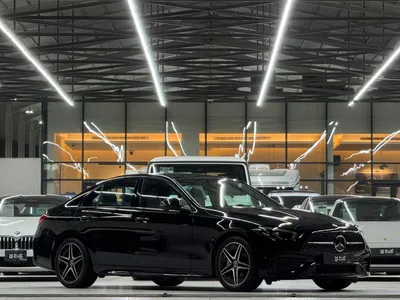 2025 مرسيدس - بنز سي 200