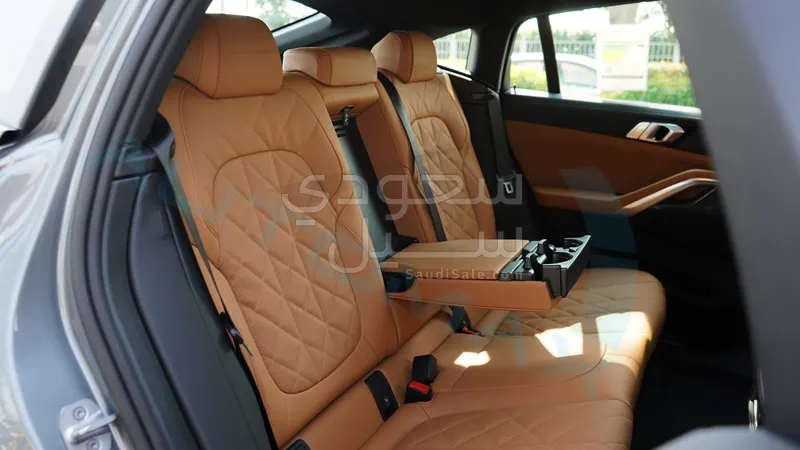 2026 بي ام دبليو الفئة اكس 6 إم كت