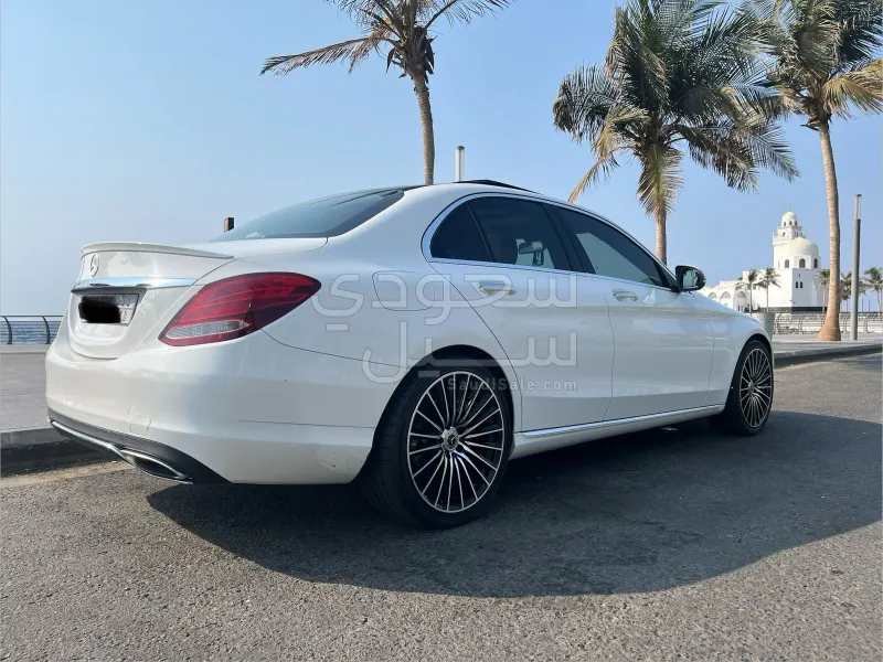 2016 مرسيدس - بنز سي 300